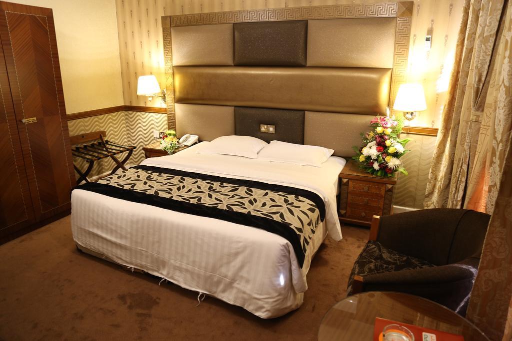 Abjad Crown Hotel Dubai Exterior foto